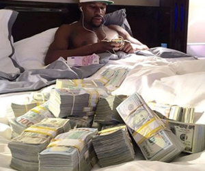 Mayweather so găng McGregor để kiếm tiền trả nợ