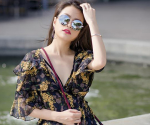 Trang phục ngày hè mát mẻ của Hoàng Thùy Linh