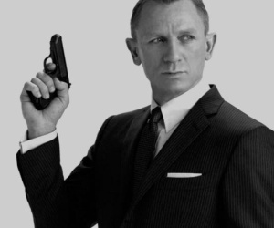 Tương lai của Daniel Craig với "007" vẫn còn bất định