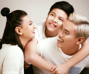Cát Phượng khoe quà "độc" con trai tặng tình trẻ Kiều Minh Tuấn