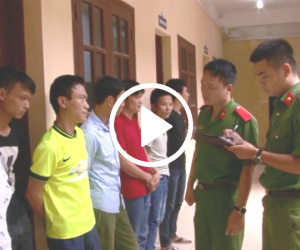 Clip: Nhóm đối tượng bắt giữ "con nợ" đưa lên núi để đòi tiền chuộc