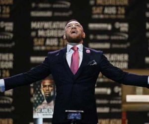 McGregor chế nhạo Mayweather "nghèo", tuyên bố thắng trong 4 hiệp
