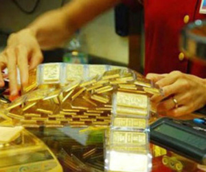 Giá vàng hôm nay 13/7: Dừng bán tháo, vội vàng mua gom