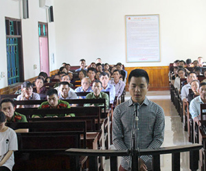 Truy sát hai thanh niên sau lời mách của người yêu