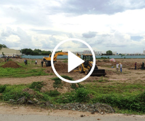 Video: Cuộc tìm kiếm mộ tập thể trong sân bay Tân Sơn Nhất