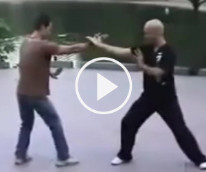 Video: Flores bị Tuấn "hạc" hạ gục cách đây 8 năm