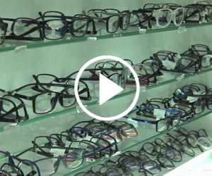 Video: TP HCM bắt lô hàng mắt kính lớn có xuất xứ từ Trung Quốc