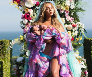 Beyonce lần đầu tiết lộ hình ảnh cặp song sinh