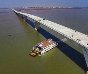 Khiếm khuyết đường ô tô vượt biển dài nhất VN: Xử lý trách nhiệm tư vấn, nhà thầu
