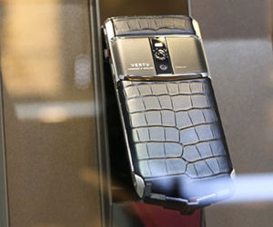 Thời của smartphone hạng sang đã hết