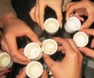 Bênh vợ tại tiệc nhậu, người đàn ông bị bạn nhậu đâm chết