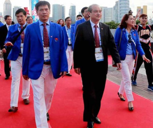Bí hiểm việc 5 ông phó đoàn xin… ở nhà