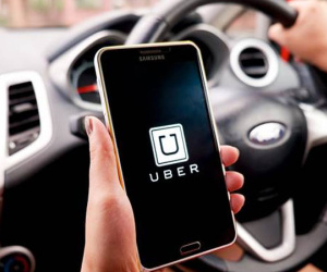 Bộ Tài chính bác kiến nghị thu thuế taxi truyền thống như Uber
