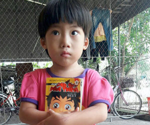 Bé gái 4 tuổi bị bỏ rơi ở bệnh viện