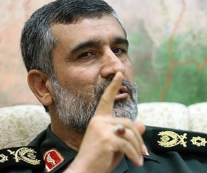 Bị Mỹ trừng phạt, Iran "ăn miếng trả miếng"