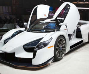 Glickenhaus SCG003 - hypercar lạ giá 2 triệu USD