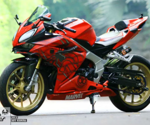 Honda CBR250RR độ phong cách "Người Nhện" ở Indonesia