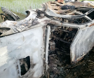 Công an điều tra vụ đốt trụi xe Fortuner vì nghi bắt cóc trẻ em