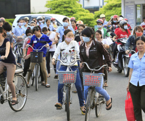 Đủ chiêu thải loại lao động trên tuổi 35