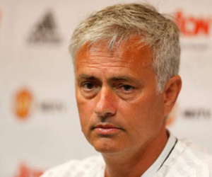 HLV Mourinho tuyên chiến với “tứ đại gia” Premier League