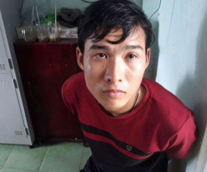 Nhóm "hiệp sĩ" bao vây, bắt nghi phạm cướp giật tại tiệm vàng