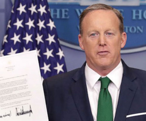 Phát ngôn viên Nhà Trắng Sean Spicer từ chức