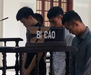 Cuộc rửa hận bất thành của trai làng bị ép uống bia