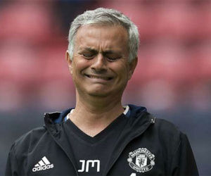 Mourinho sốt ruột vì Man Utd chưa mua xong cầu thủ