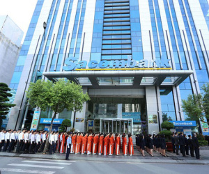 Hơn 17.000 nhân viên Sacombank được tăng lương, thưởng nóng