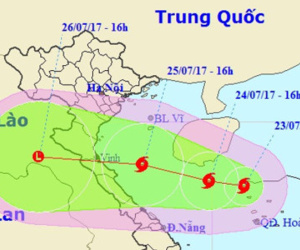Yêu cầu tàu thuyền không di chuyển vào khu vực nguy hiểm của bão số 4