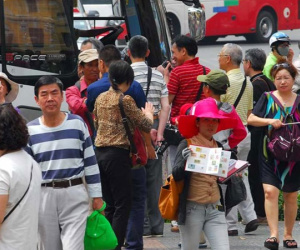 Phía sau sự bùng nổ du lịch 0 đồng