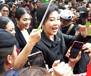 Quân đội Thái Lan giám sát nhóm ủng hộ bà Yingluck