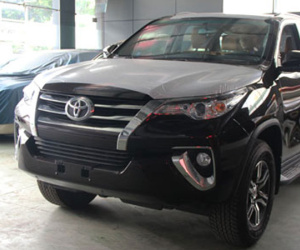 Toyota Fortuner 2017 bản Trung Đông đầu tiên về Việt Nam