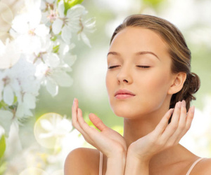 Tranh thủ ngày mưa gió, ở nhà detox cho làn da với công thức xanh mướt rượt này thôi