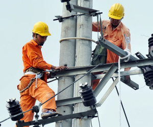 Giá bán buôn điện tại TP.HCM cao nhất cả nước
