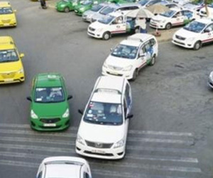Taxi truyền thống lo Grab, Uber khuyến mại quanh năm
