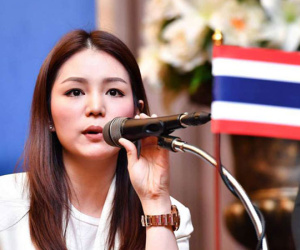 “Đại mỹ nhân” Thái Lan và chuyện “làm quan” của U22 Việt Nam