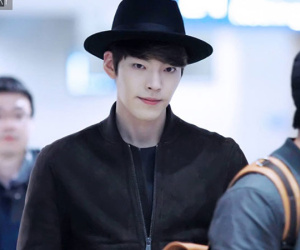Kim Woo Bin sụt 10kg sau đợt hóa trị đầu tiên