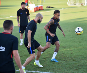 Neymar gây sự với đồng đội, chuẩn bị rời Barcelona