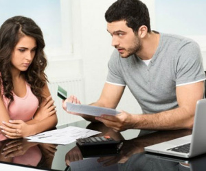 Vợ chồng thu nhập 40 triệu mỗi tháng mà tôi vẫn đau đầu vì tiền