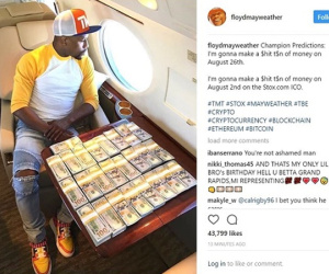 Mayweather lại khoe tiền trước trận đấu với McGregor