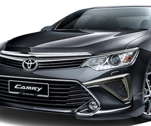Toyota liên tục giảm giá: Chưa từng có và chưa dừng lại