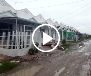 Video Đầu tư hàng chục tỷ đồng xây dựng 43 căn nhà rồi bỏ hoang
