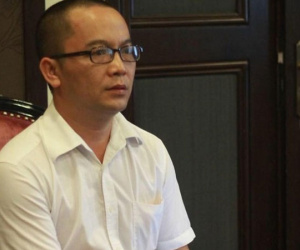 Đại gia bật khóc nức nở trong phiên tòa giành nuôi con khuyết tật