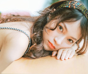 "Hot girl nói 7 thứ tiếng": Xinh và giỏi giờ sẽ không F.A