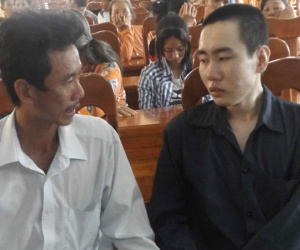 Nam sinh lớp 12 giết, hiếp bé gái lớp 4 lĩnh 30 năm tù