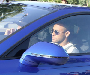 Neymar nghỉ tập, chào đồng đội sang PSG