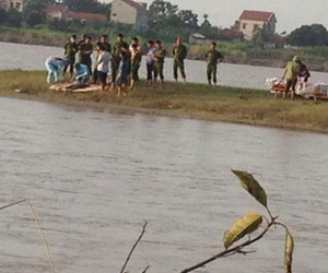 Phát hiện thi thể phụ nữ đang phân hủy trên sông