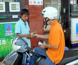 Yêu cầu làm rõ thông tin chi phí cho xăng E5 quá cao