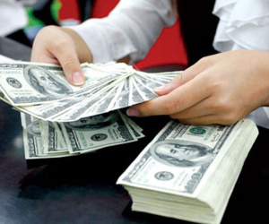 Có nên gửi USD khi lãi suất 0%?